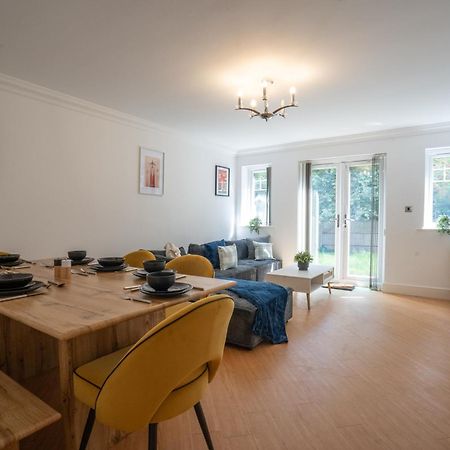 Marston Green Emirates House, Luxe 5 Bed, With King Sized Beds, Next To Aiport & Nec, Jlr 5 Minsヴィラ エクステリア 写真