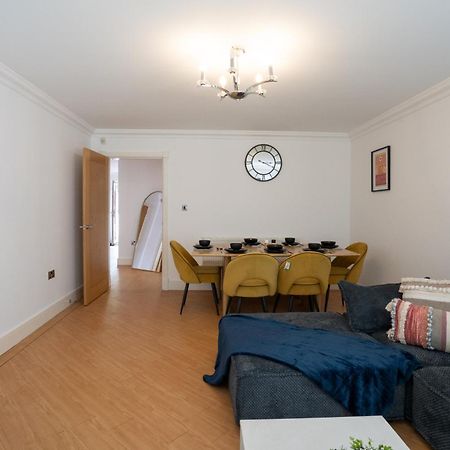 Marston Green Emirates House, Luxe 5 Bed, With King Sized Beds, Next To Aiport & Nec, Jlr 5 Minsヴィラ エクステリア 写真