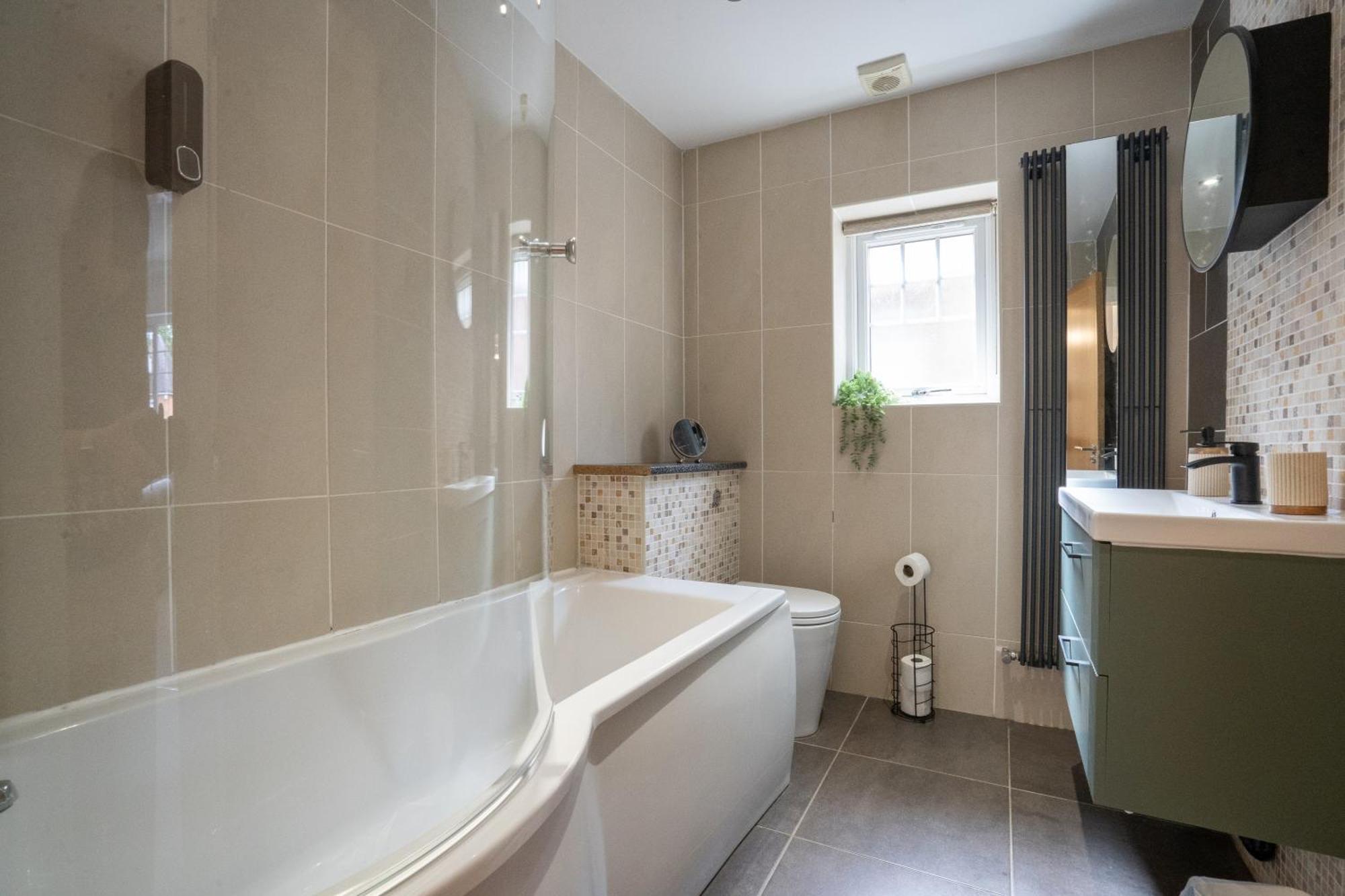 Marston Green Emirates House, Luxe 5 Bed, With King Sized Beds, Next To Aiport & Nec, Jlr 5 Minsヴィラ エクステリア 写真