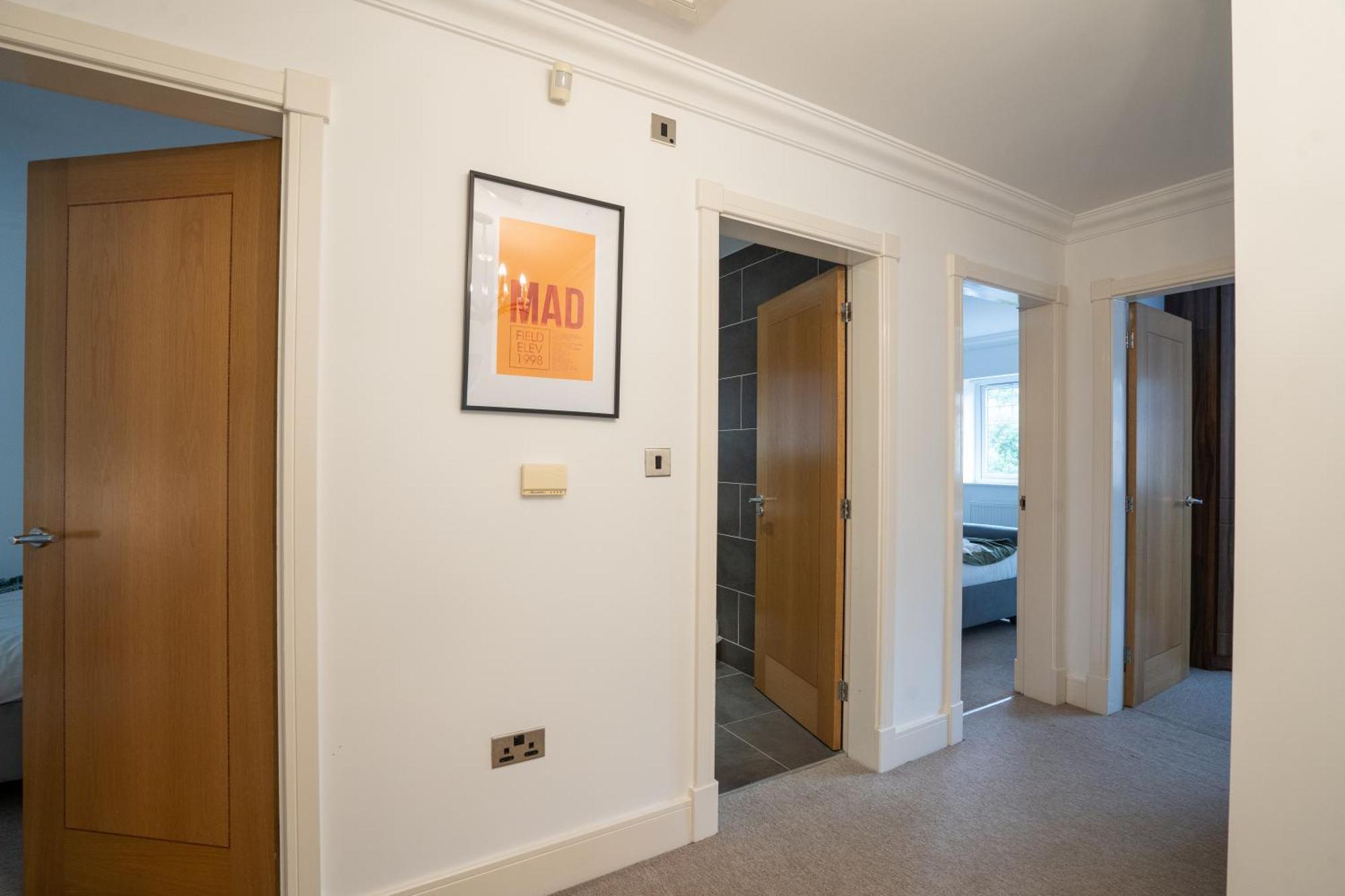 Marston Green Emirates House, Luxe 5 Bed, With King Sized Beds, Next To Aiport & Nec, Jlr 5 Minsヴィラ エクステリア 写真